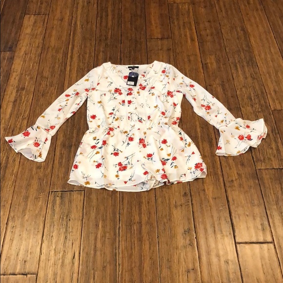 White Floral Bell Sleeve Romper - Picture 4 of 5